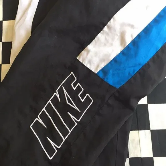 Vintage youth Nike track pants - Picture 3 of 5